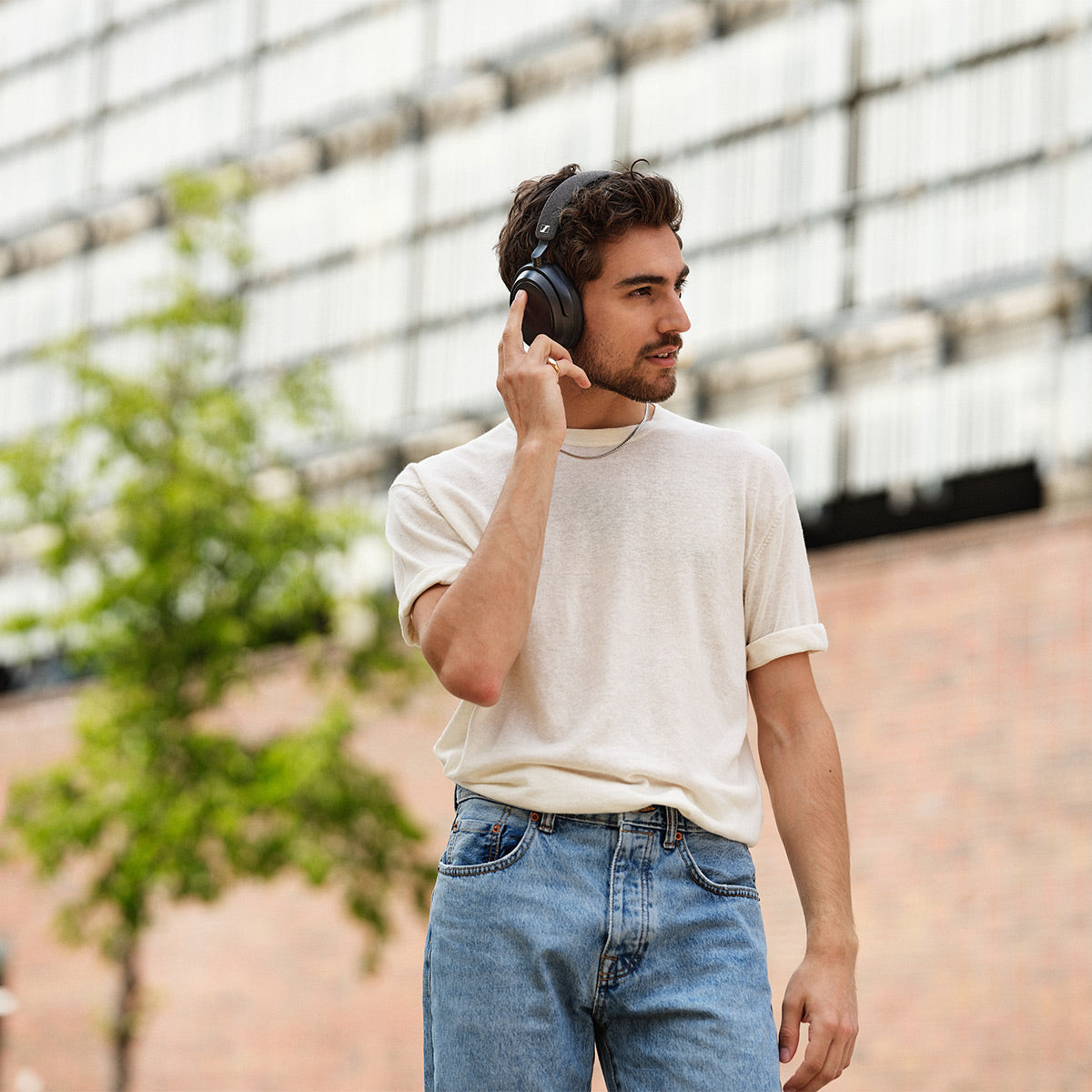 Sennheiser MOMENTUM 4 Wireless Bluetooth Over-Ear Headphones with