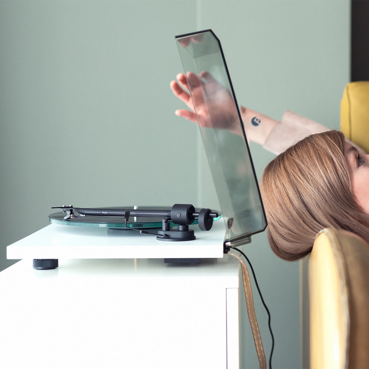 Pro-Ject T1 Evo BT Turntable with Bluetooth (White)