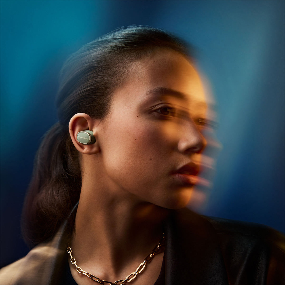 Bowers & Wilkins Pi8 In-Ear Bluetooth True Wireless Earbuds (Jade Green)